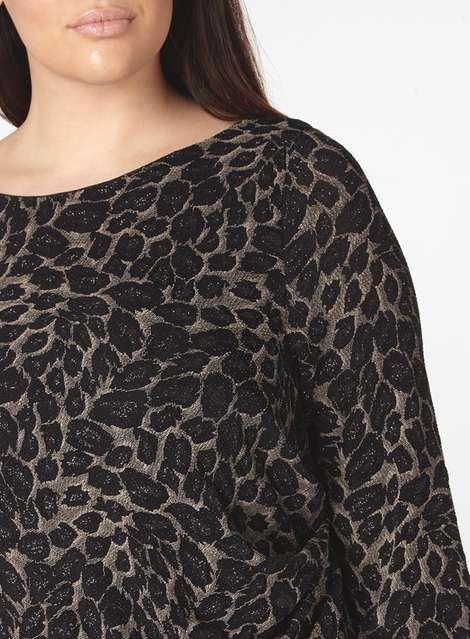 **Billie & Blossom Curve Leopard Print Bodycon Dress